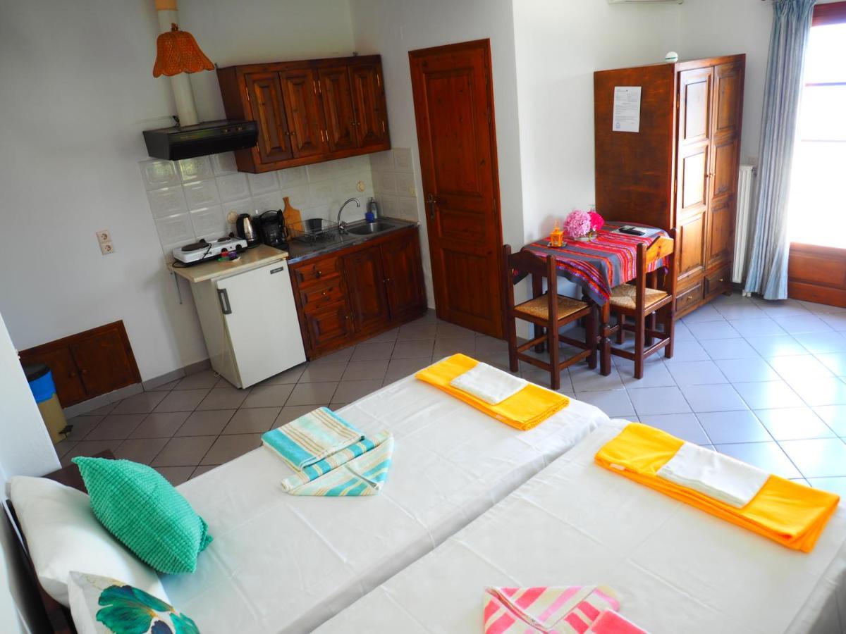 Felitsia Apartments & Studios Agios Ioannis  Esterno foto
